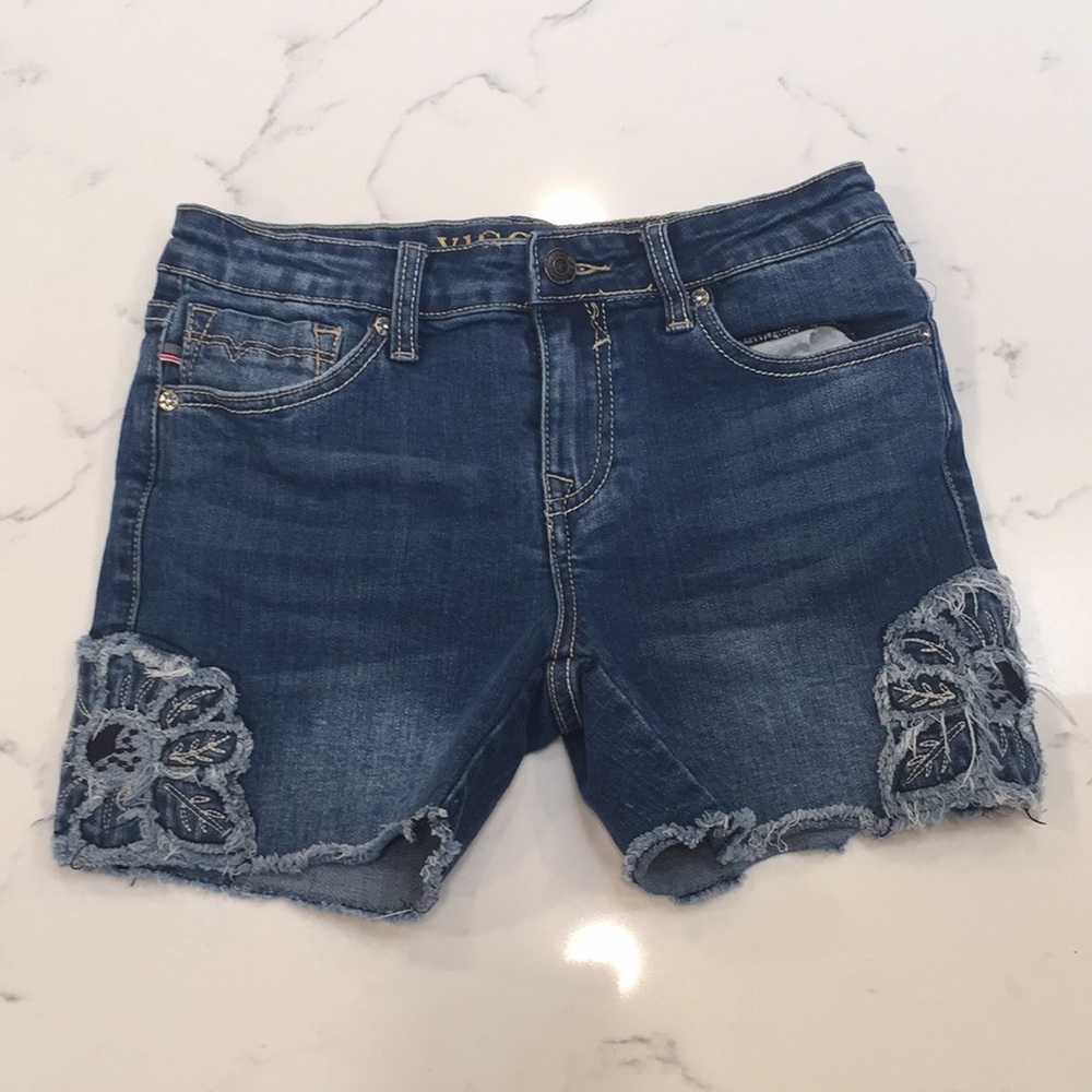 ✨Vigoss The Malibu mid-rise shorts✨